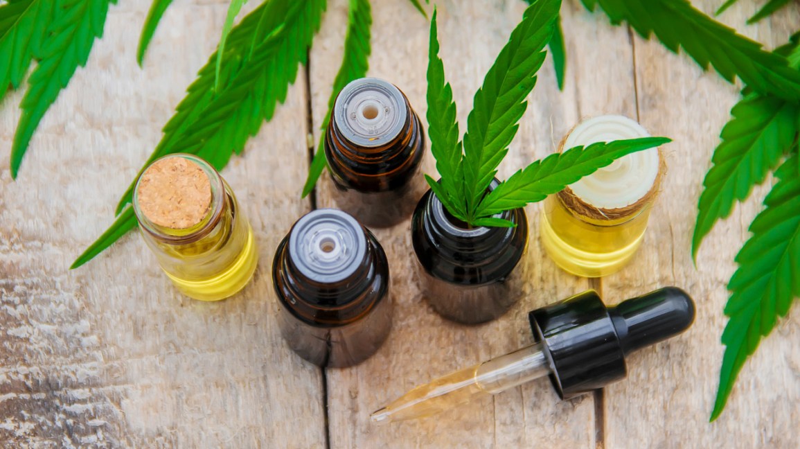 Senior Serenity: Why Elderly Individuals Are Turning to CBD Oil for Joint Pain Relief